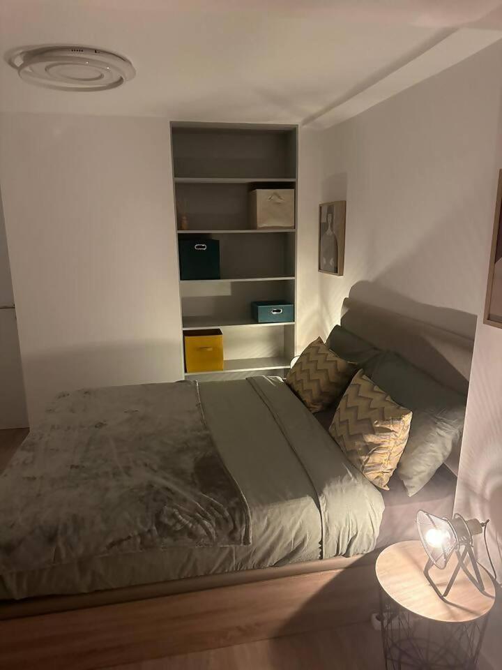 Stylish Renovated Apartment In Chiado Lisboa Exteriör bild