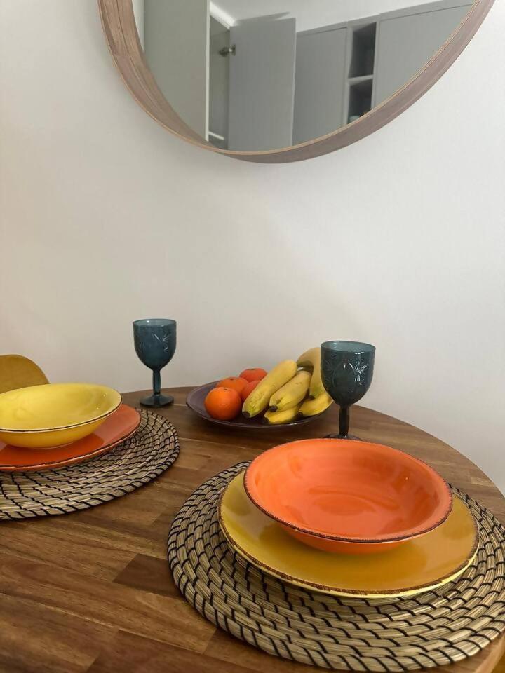 Stylish Renovated Apartment In Chiado Lisboa Exteriör bild