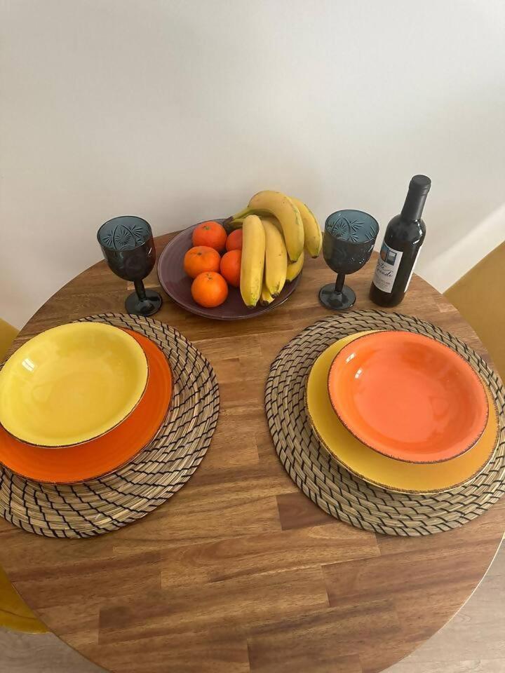 Stylish Renovated Apartment In Chiado Lisboa Exteriör bild